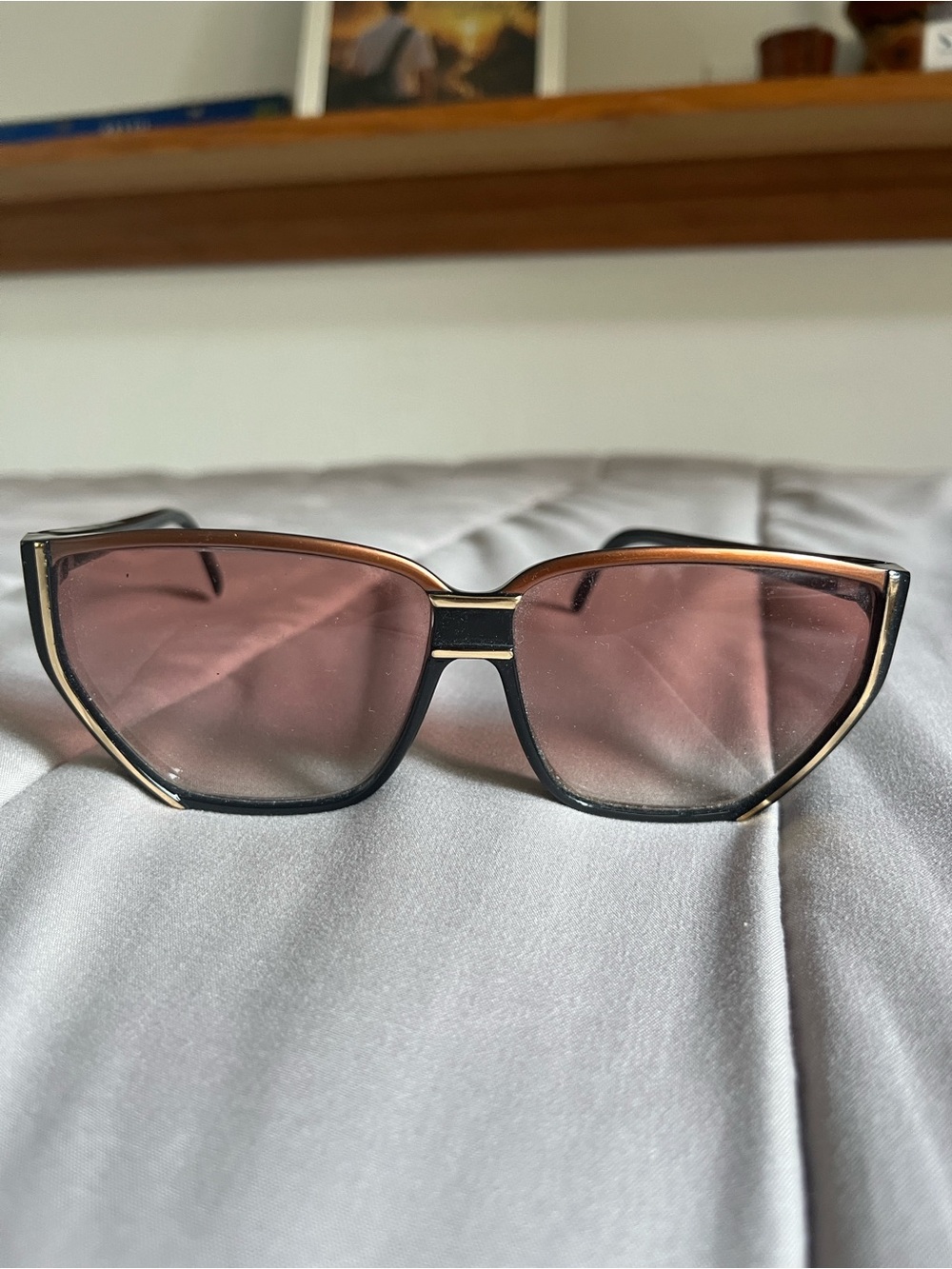 French designerWomen’s Cat-Eye Sunglasses - Black Frame with Pink GradientLenses